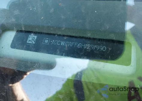 2017 Chevrolet Express 2500 Work Van z USA, uszkodzony, nr VIN 1GCWGAFF6H1291990